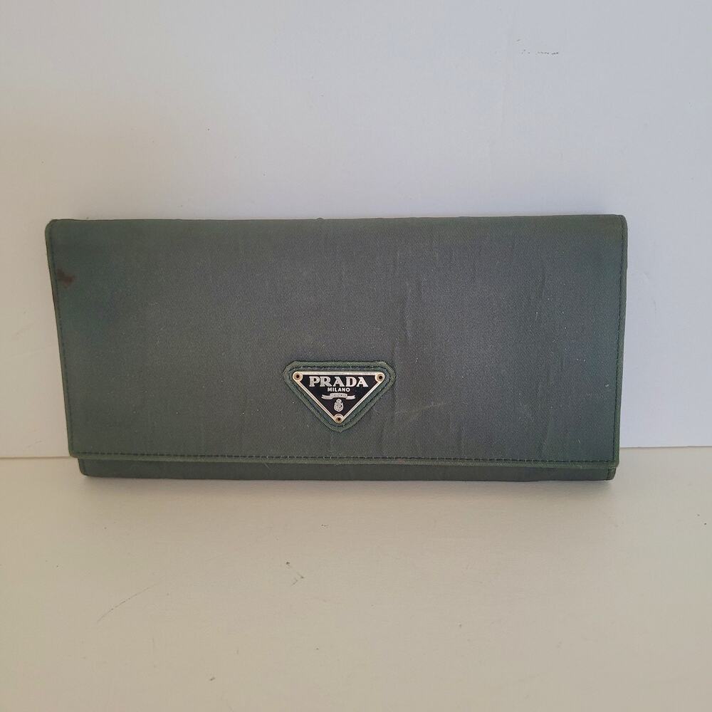 Vintage Prada Milano Green Nylon Saffiano Leather Envelope Wallet Made in Italy‎